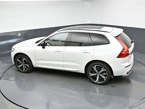 Used 2022 Volvo XC60 B6 R-Design w/ Protection Package Premier image 45
