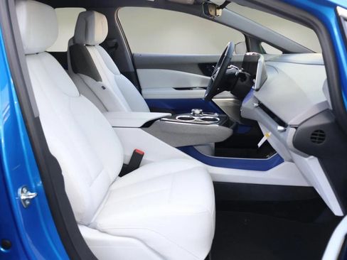 New 2026 Cadillac Optiq Luxury 1 image 19