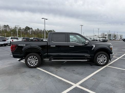 Used 2024 Ford F150 Lariat w/ Tow/Haul Package image 9