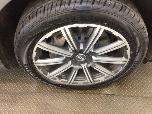 Used 2017 Audi Q7 3.0T Premium Plus w/ Premium Plus Package AWD/4WD image 27