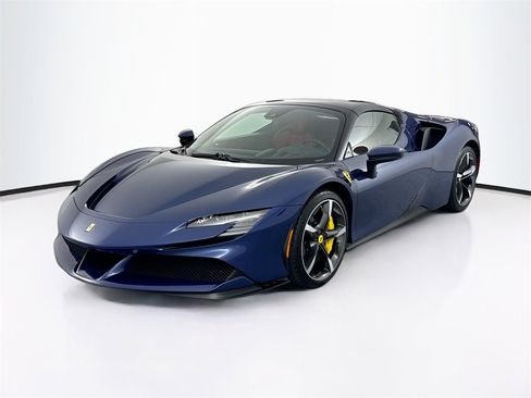Used 2023 Ferrari SF90 Spider image 40