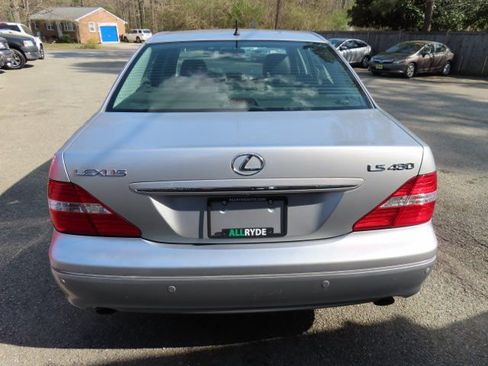 Used 2005 Lexus LS 430 image 7