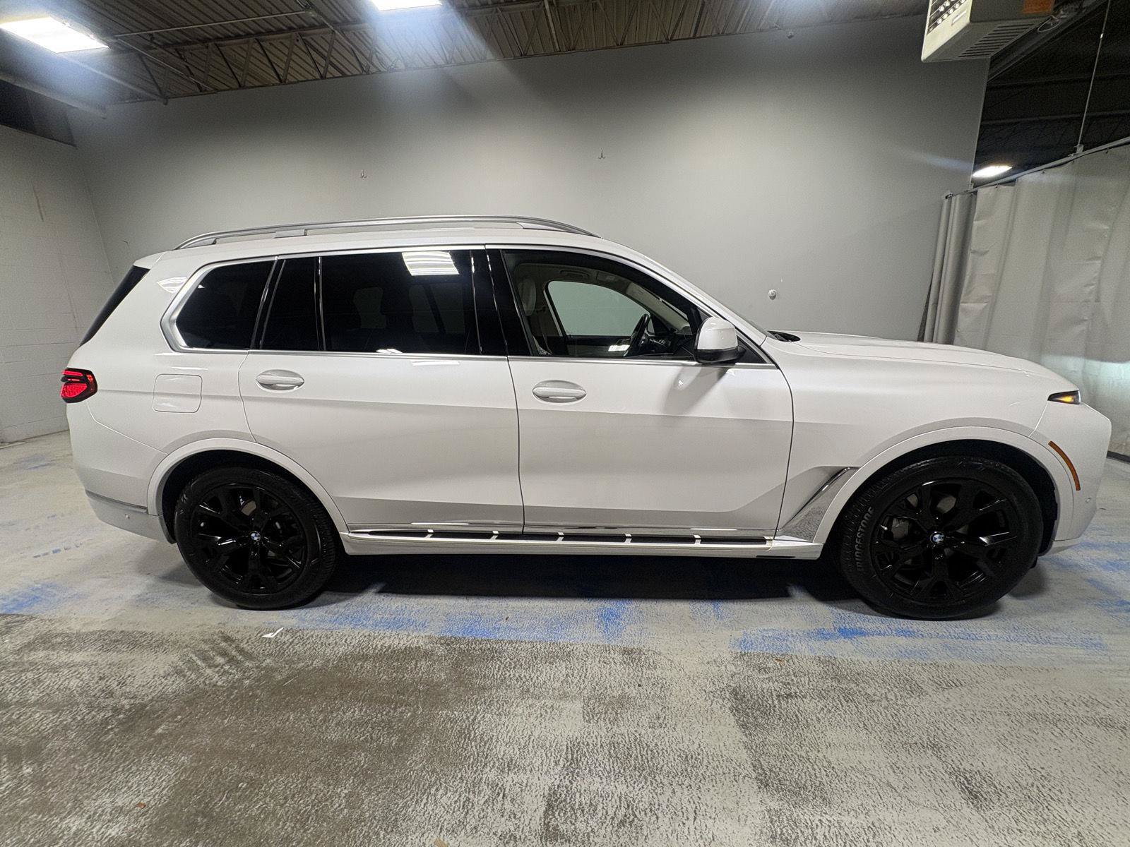 Used 2024 BMW X7 xDrive40i w/ Executive Package AWD/4WD image 17