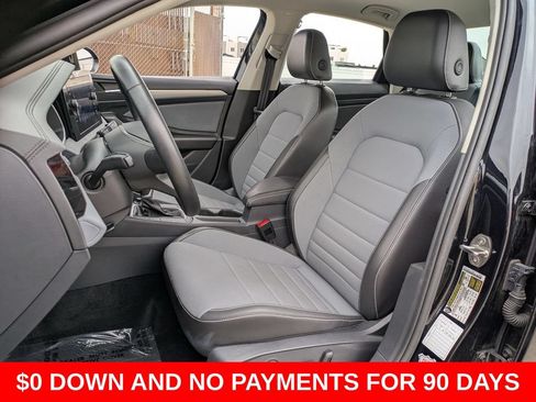 Used 2025 Volkswagen Jetta SE FWD image 23