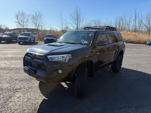 Used 2021 Toyota 4Runner TRD Off-Road Premium image 9