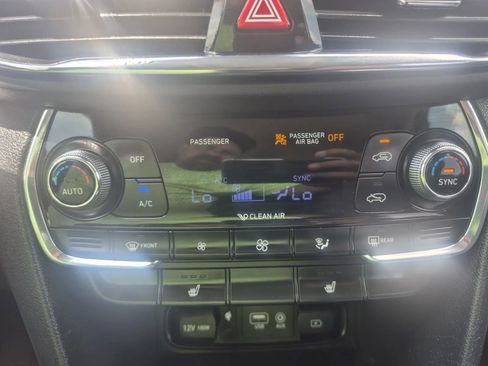 Used 2020 Hyundai Santa Fe SEL w/ Convenience Package FWD image 25
