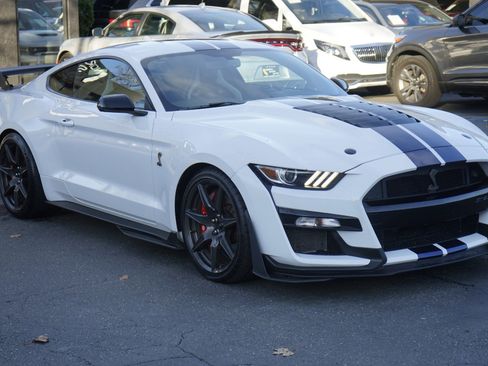 Used 2020 Ford Mustang Shelby GT500 w/ Carbon Fiber Track Pack image 6