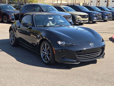 Used 2016 MAZDA MX-5 Miata Grand Touring RWD image 7