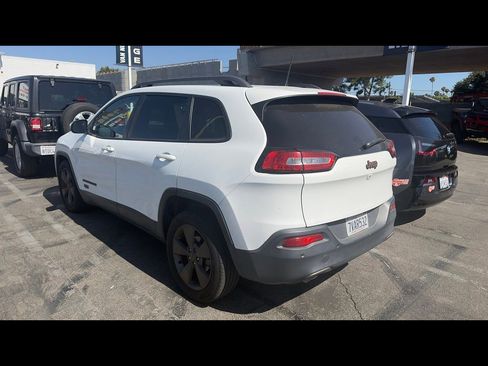 Used 2016 Jeep Cherokee 75th Anniversary FWD image 5