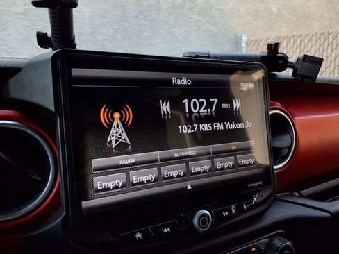 Used 2018 Jeep Wrangler Unlimited Rubicon w/ Safety Group AWD/4WD image 5