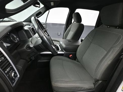 Used 2022 RAM 1500 Warlock AWD/4WD image 17
