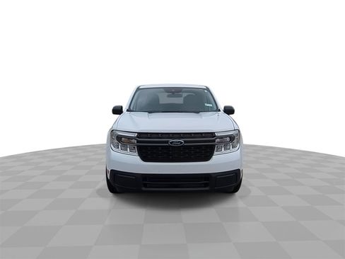 Used 2023 Ford Maverick XLT image 3