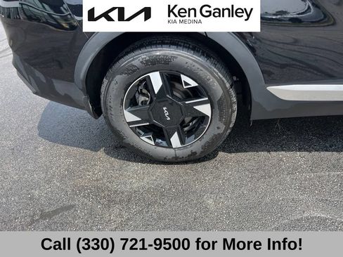 Certified 2026 Kia Sportage LX w/ LX Convenience Package FWD image 23