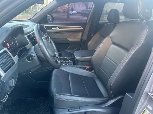 Used 2023 Volkswagen Atlas Cross Sport SEL R-Line image 13