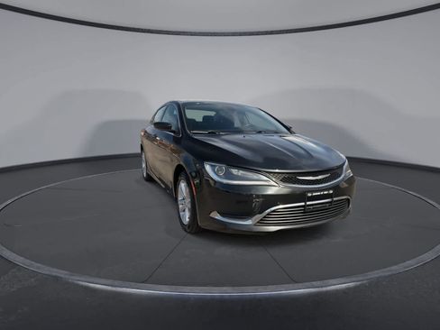 Used 2016 Chrysler 200 Limited w/ Anniversary Edition FWD image 3