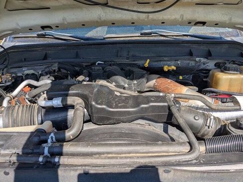 Used 2015 Ford F550 4x4 Regular Cab Super Duty image 30