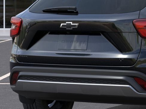New 2026 Chevrolet Trax LT FWD image 14