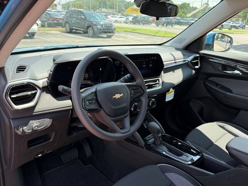 New 2026 Chevrolet TrailBlazer LT FWD image 9