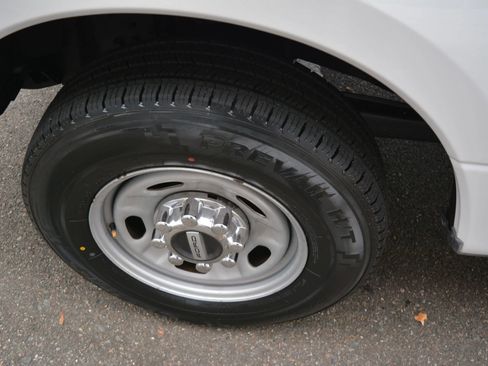 Used 2017 Ford F250 XL w/ XL Value Package image 12