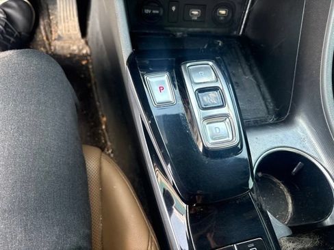 Used 2023 Hyundai Sonata Limited FWD image 9