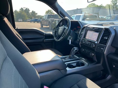 Used 2018 Ford F150 XLT w/ Equipment Group 302A Luxury AWD/4WD image 34
