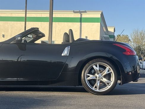 Used 2012 Nissan 370Z Touring w/ Sport Pkg image 6