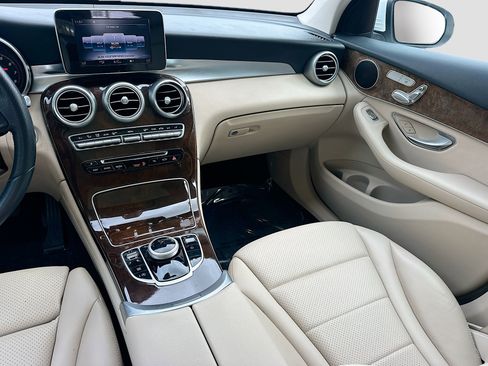 Used 2018 Mercedes-Benz GLC 300 image 23