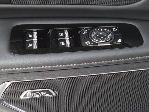 New 2026 Lincoln Nautilus Premier w/ Equipment Group 102A image 24