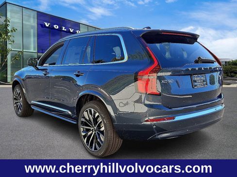 New 2026 Volvo XC90 B6 Plus w/ Protection Package Premier image 3