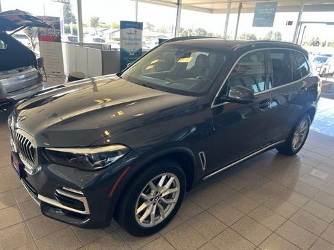 Used 2019 BMW X5 xDrive40i w/ Convenience Package AWD/4WD image 16