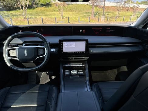 Used 2024 Lincoln Nautilus Reserve w/ Equipment Group 202A image 12