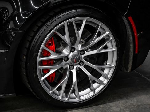 Used 2016 Chevrolet Corvette Z06 w/ 3LZ Preferred Equipment Group image 63