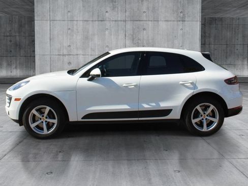 Used 2017 Porsche Macan AWD/4WD image 2