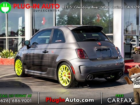 Used 2013 FIAT 500 Abarth w/ Beats Audio Pkg FWD image 4