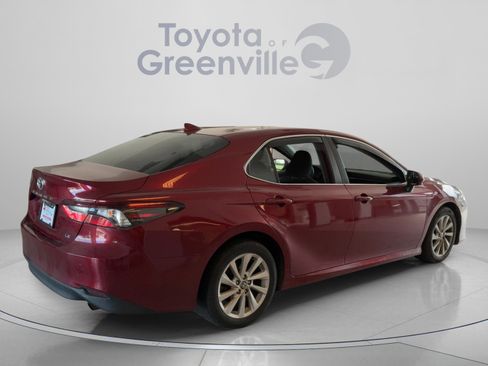 Used 2021 Toyota Camry LE FWD image 6
