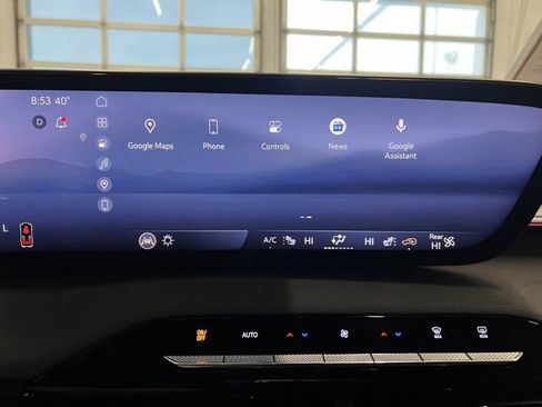 Used 2025 Buick Enclave Preferred image 29