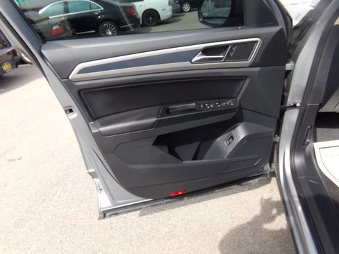 Used 2021 Volkswagen Atlas SE image 8