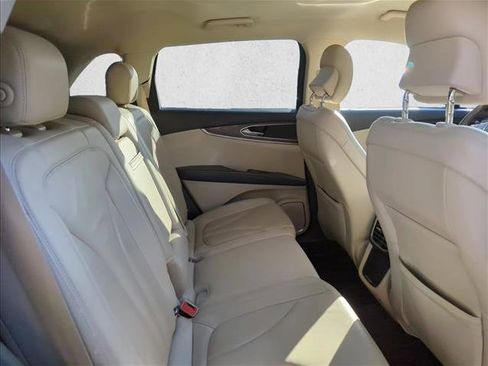 Used 2016 Lincoln MKX Select w/ Select Plus Package image 23