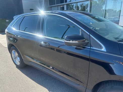 Used 2017 Ford Edge SEL w/ Equipment Group 201A AWD/4WD image 5