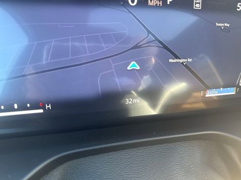 New 2025 Jeep Grand Cherokee Summit w/ Luxury Tech Group V image 12