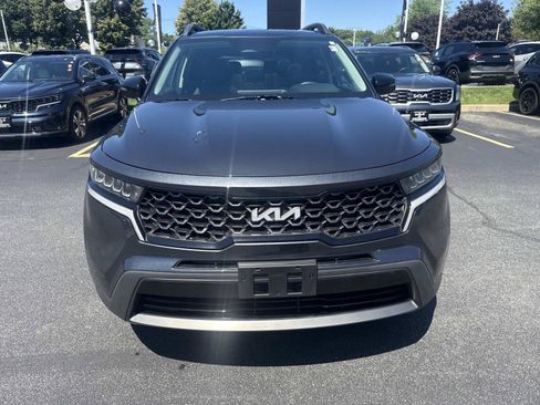 Used 2023 Kia Sorento S w/ Panoramic Sunroof Package AWD/4WD image 11