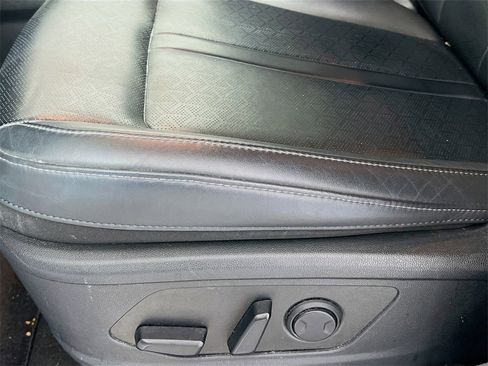 Certified 2023 Kia Sorento EX image 11