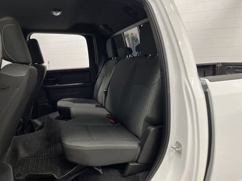 Used 2024 RAM 2500 Tradesman w/ Chrome Appearance Group image 28