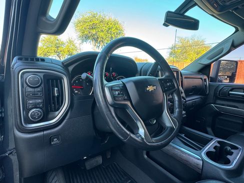 Used 2020 Chevrolet Silverado 2500 LTZ w/ LTZ Texas Edition image 21