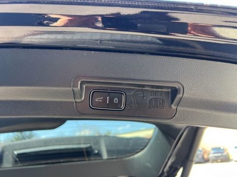 Used 2023 Ford Explorer XLT w/ Equipment Group 202A image 16