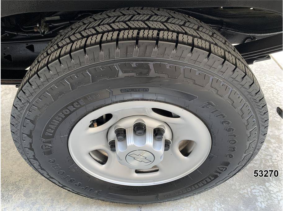 Used 2020 Chevrolet Express 2500 RWD image 21