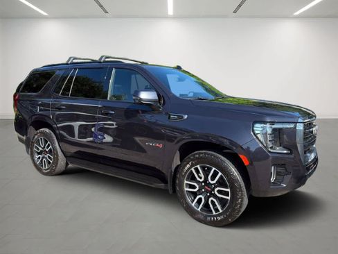 Used 2024 GMC Yukon AT4 w/ Technology Package AWD/4WD image 6