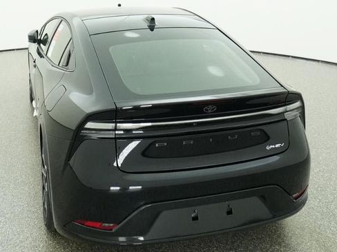 New 2026 Toyota Prius Plug-In Hybrid FWD image 6