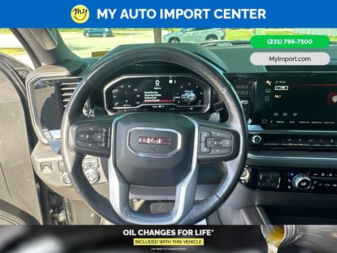 Used 2022 GMC Sierra 1500 SLT w/ SLT Convenience Package RWD image 16