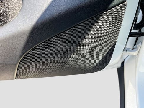 Used 2023 Tesla Model Y Long Range image 18